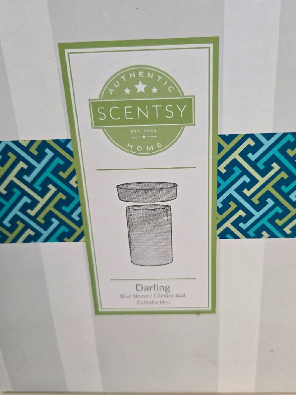 Scentsy Darling Blue Sleeve And Dish - Open Box